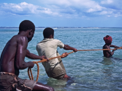 O dia a dia de quem vive da pesca artesanal em Moçambique