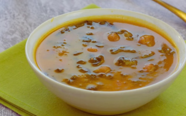 Sopa de abóbora e couve-Receitas