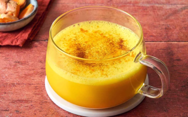 Leite dourado com curcuma-Receitas